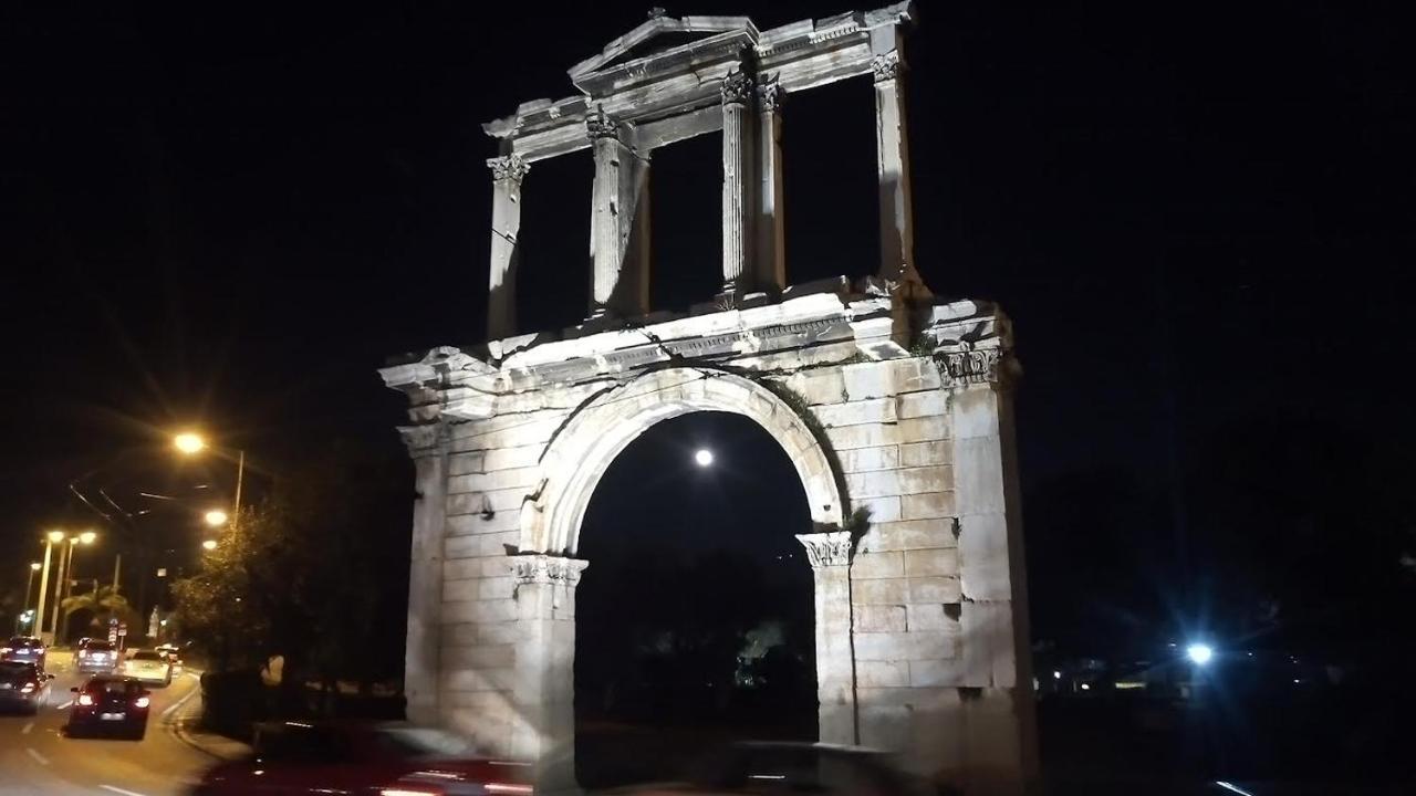 Parthenon And Syntagma Square View Apartment Atene Esterno foto