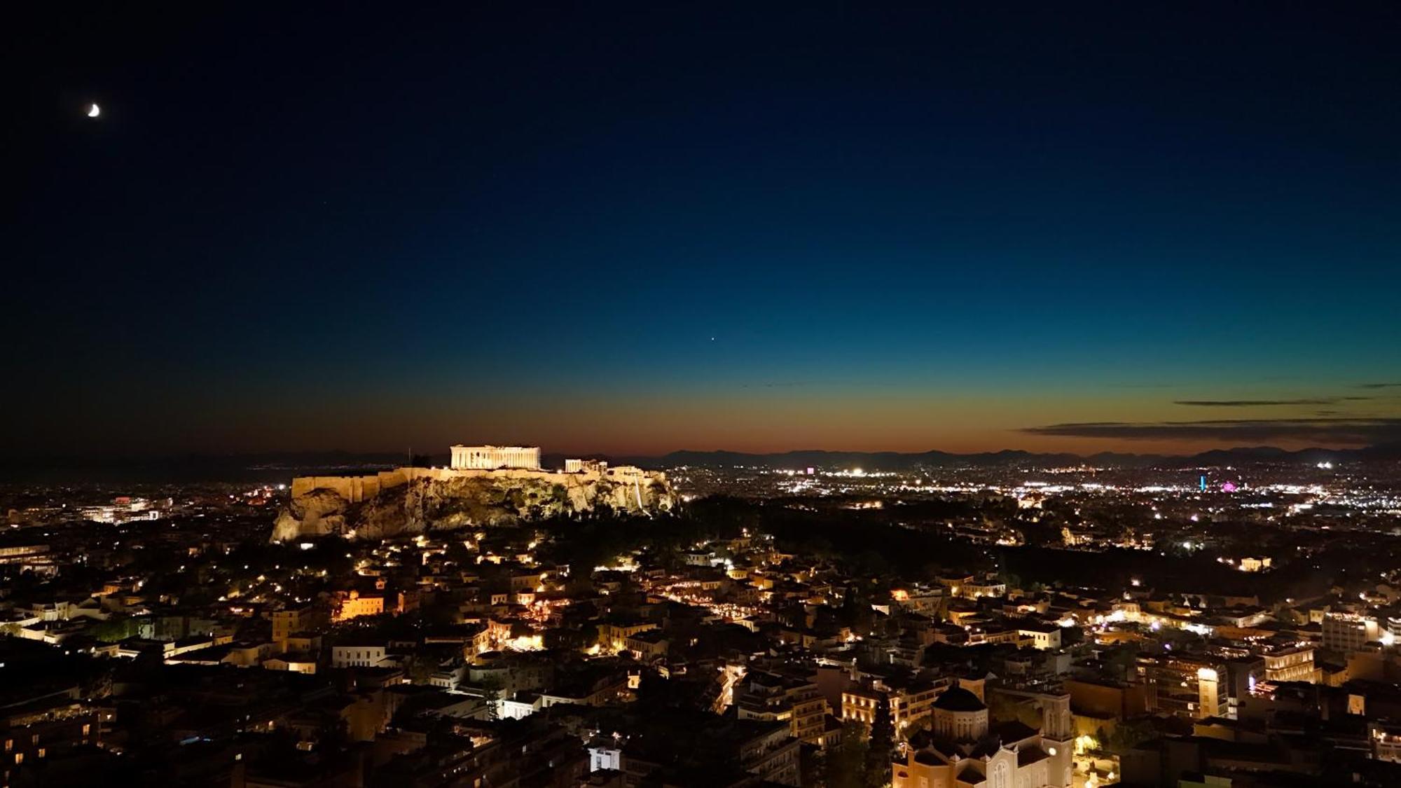 Parthenon And Syntagma Square View Apartment Atene Esterno foto