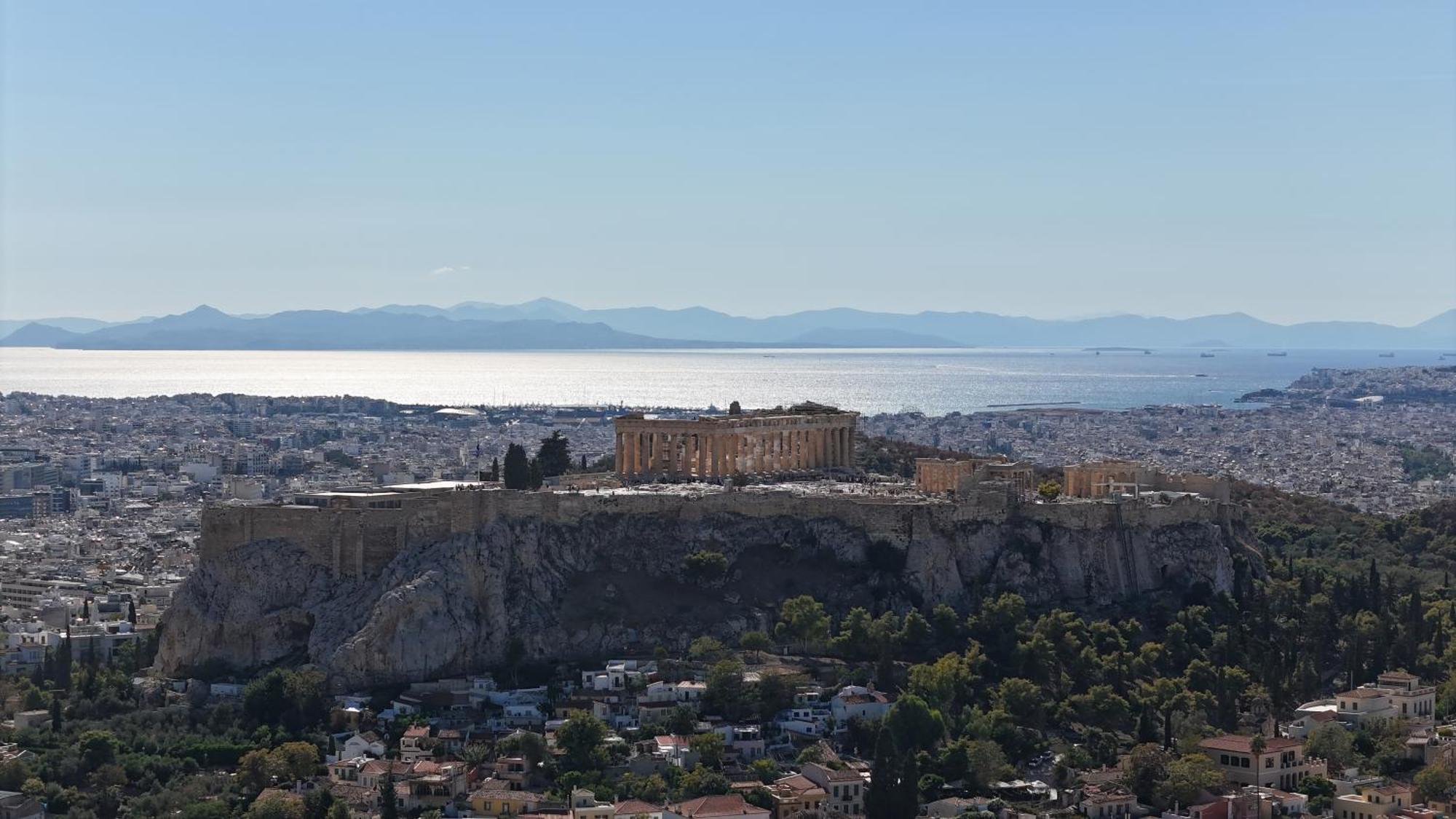 Parthenon And Syntagma Square View Apartment Atene Esterno foto