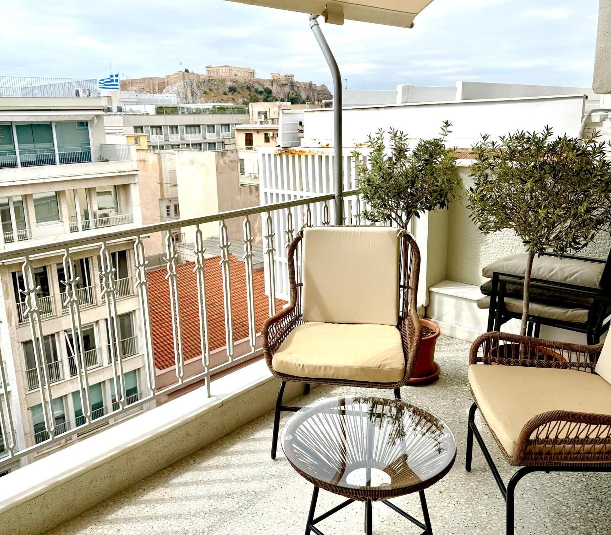 Parthenon And Syntagma Square View Apartment Atene Esterno foto