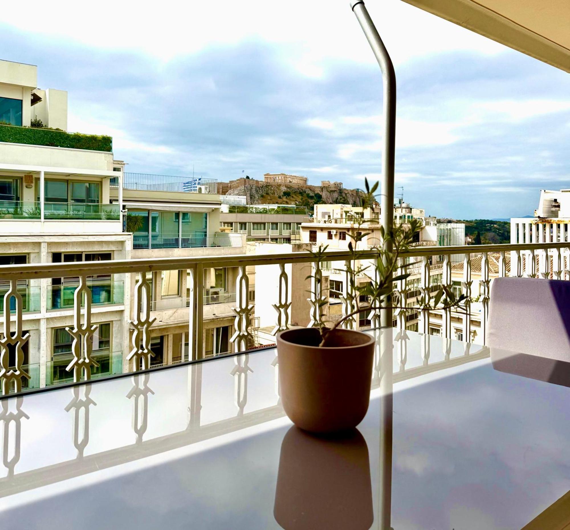 Parthenon And Syntagma Square View Apartment Atene Esterno foto